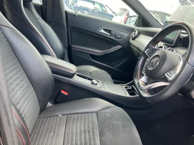 CLAクラス CLA250 4マチック その他